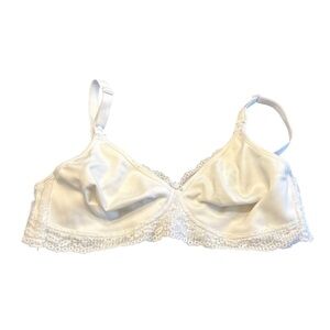 Nursing White Wonderbra Size 38C